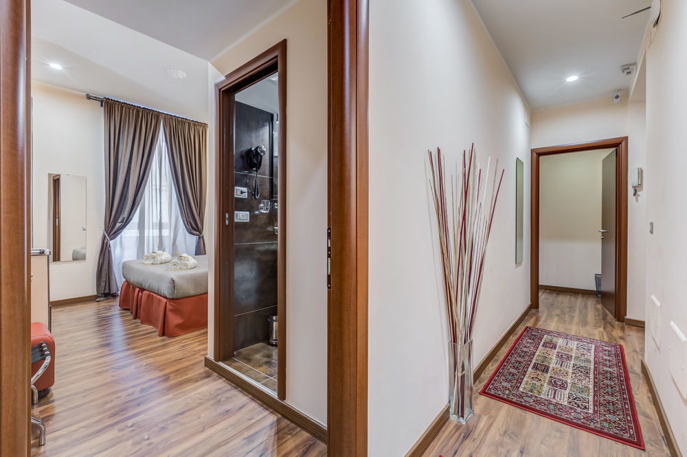 Lhr Coliseum B&B Rzym Zewnętrze zdjęcie